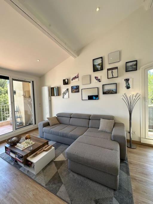 Apartamento L'Atelier Marin Sur Le Port Des Marines Cogolin Exterior foto